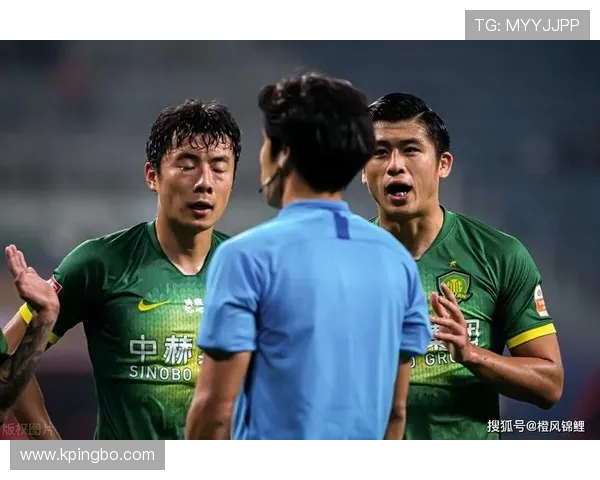 红牌判罚争议多源于哪些规则细节？裁判该如何精准把握？