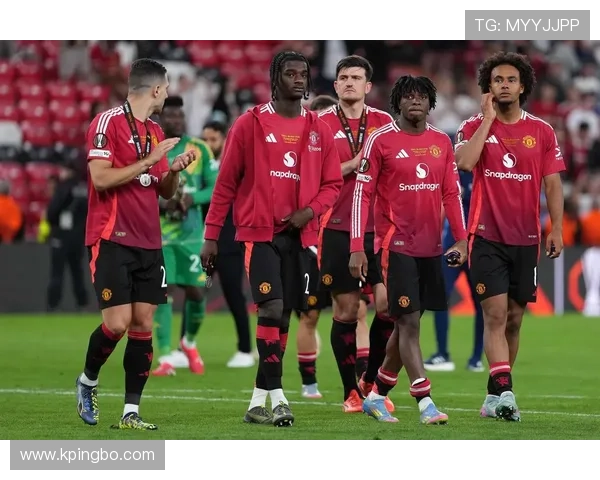 曼联转会策略是否失误问题显现，已对球队本赛季战绩稳定性形成制约