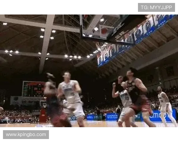 篮球规则中身体接触容忍度的调整与争议判罚解析